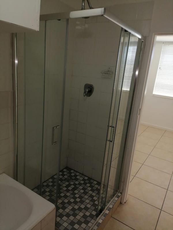 1 Bedroom Property for Sale in Gardens Western Cape